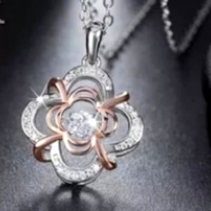 Dancing zirconia necklace